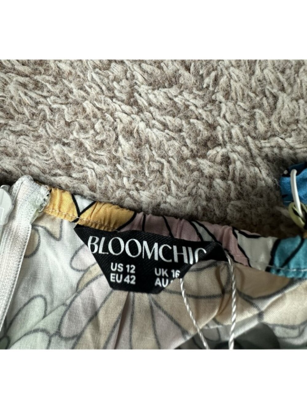 NWT BloomChic Womens Size 12 Wide Leg Jumpsuit Retro Floral Boho Pocket - Picture 12 of 16